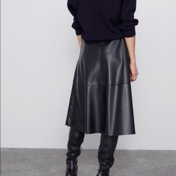 NWT - ZARA High Waisted Midi Skirt w/ Belt - Size Small - Picture 4 of 8